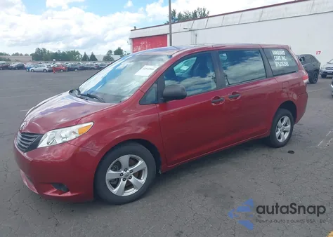 2014 Toyota Sienna L V6 7 Passenger z USA, uszkodzony, nr VIN 5TDZK3DC2ES436487
